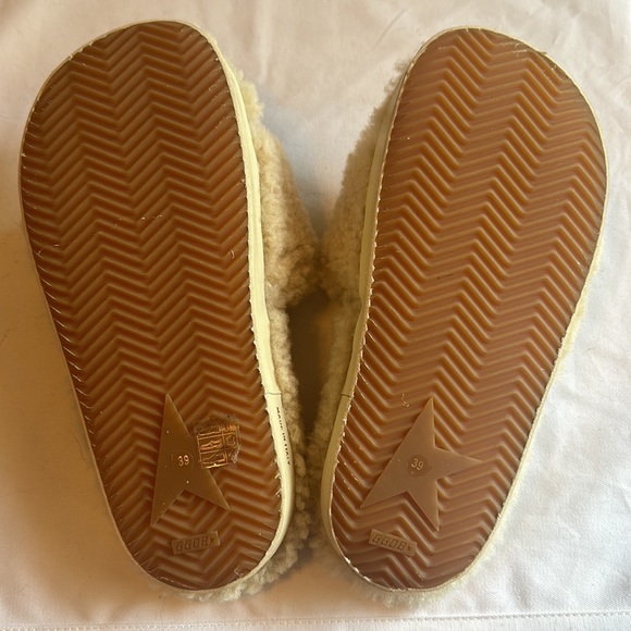 Golden Goose Shearling Poolstar in cream color, size 39 or US 9 - Picture 5 of 5